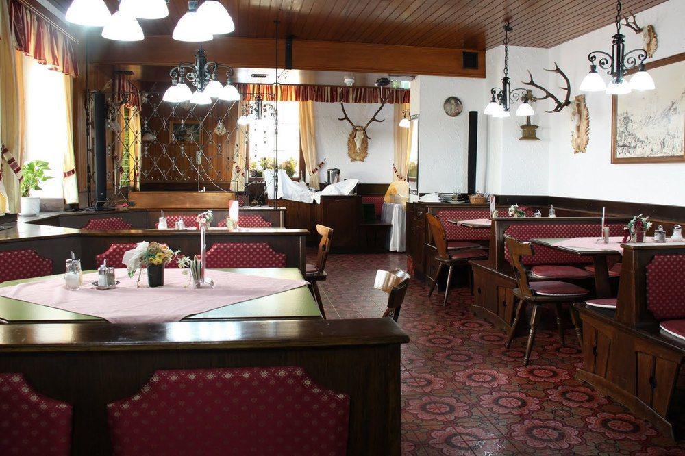 Gasthof Zum Jaegerwirt Hotel มาเรียตเซลล์ ภายนอก รูปภาพ
