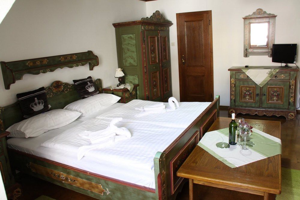 Gasthof Zum Jaegerwirt Hotel มาเรียตเซลล์ ภายนอก รูปภาพ