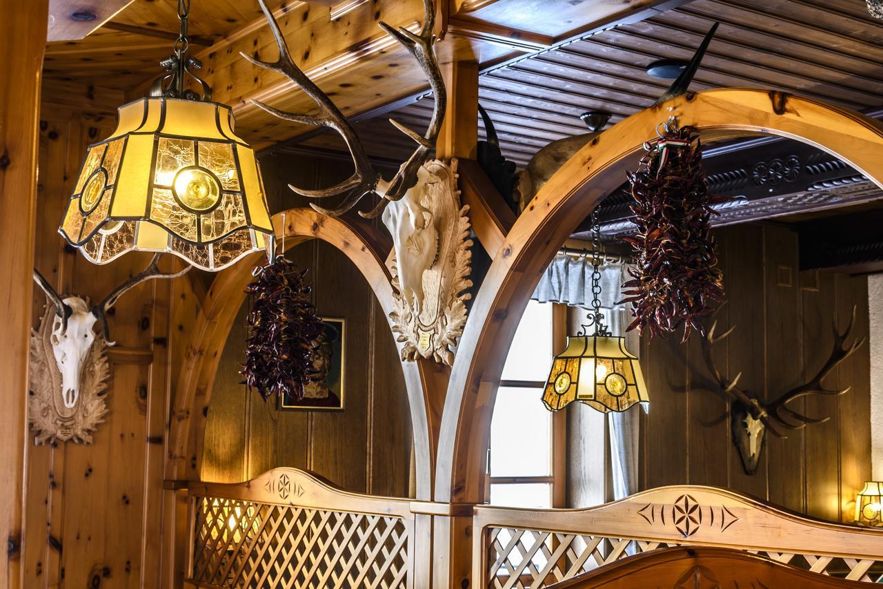 Gasthof Zum Jaegerwirt Hotel มาเรียตเซลล์ ภายนอก รูปภาพ