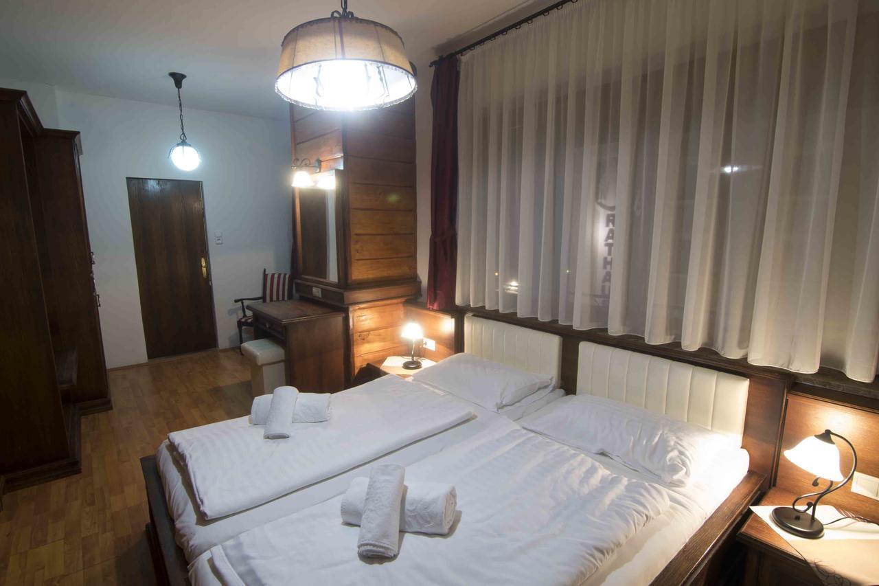 Gasthof Zum Jaegerwirt Hotel มาเรียตเซลล์ ภายนอก รูปภาพ
