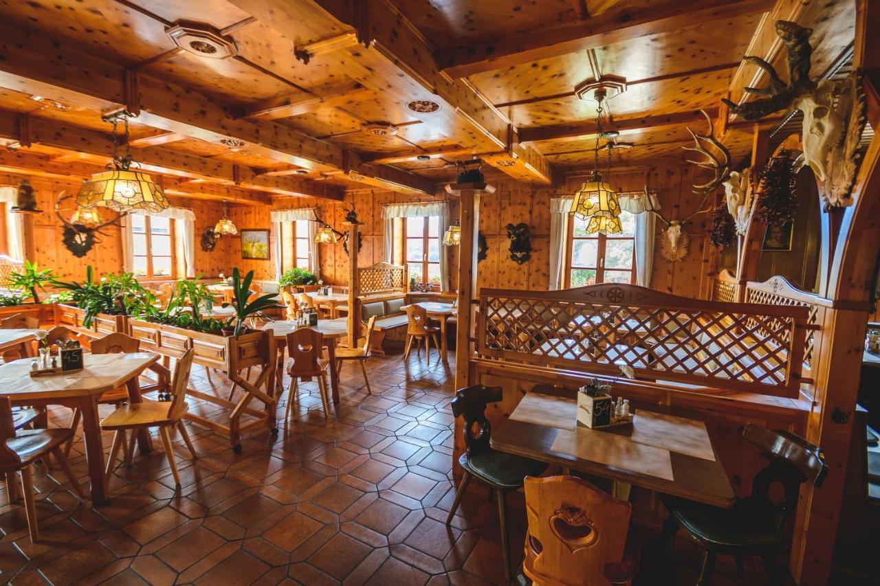 Gasthof Zum Jaegerwirt Hotel มาเรียตเซลล์ ภายนอก รูปภาพ