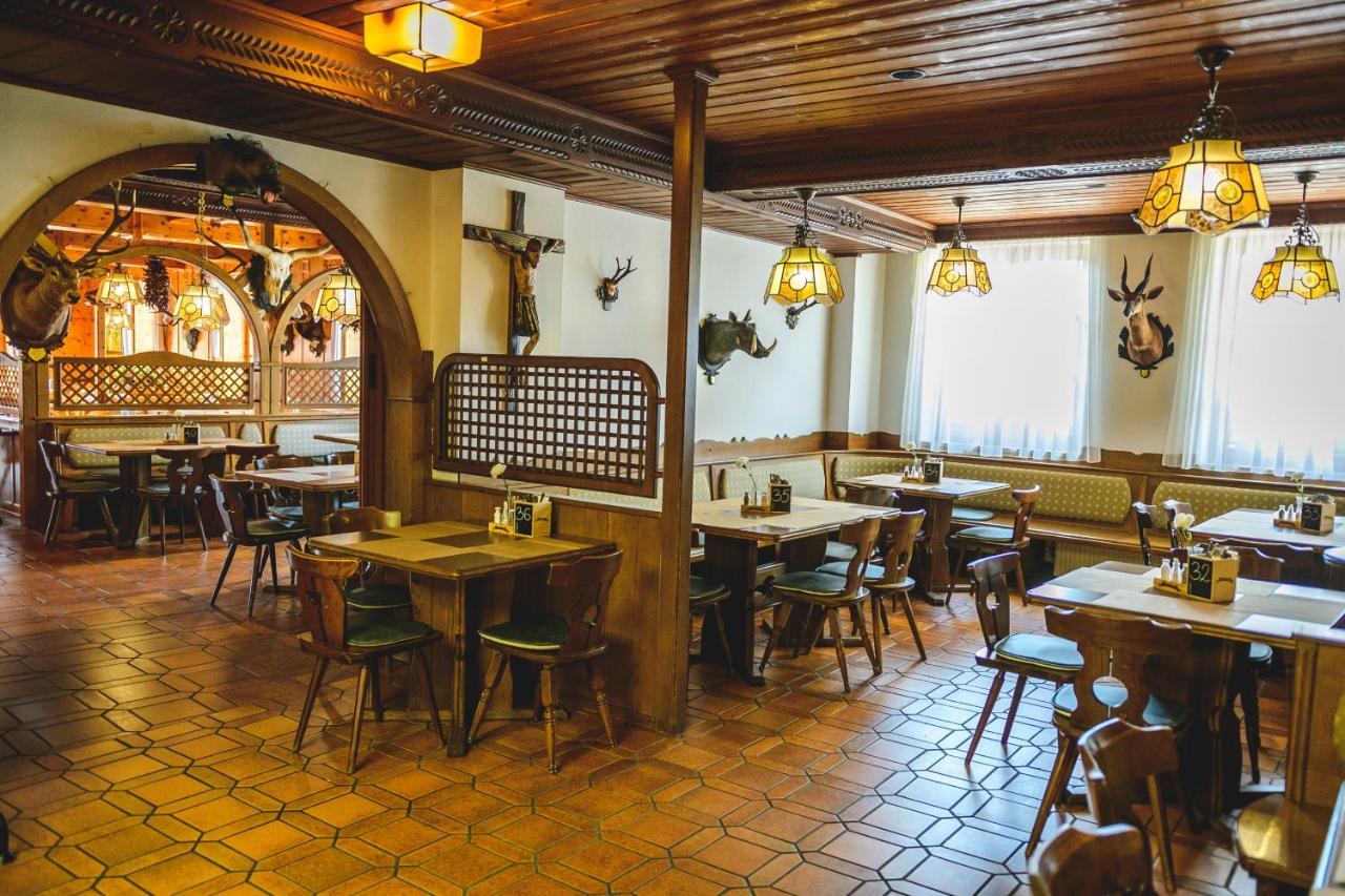 Gasthof Zum Jaegerwirt Hotel มาเรียตเซลล์ ภายนอก รูปภาพ